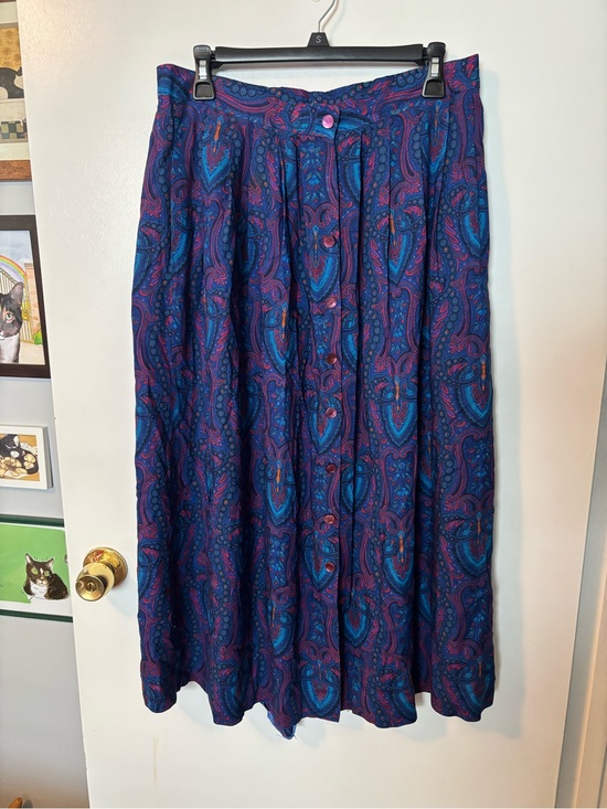 Dresses & Skirts - Vintage Feminine Fairycore Ethereal Button-Front Paisley Maxi Skirt